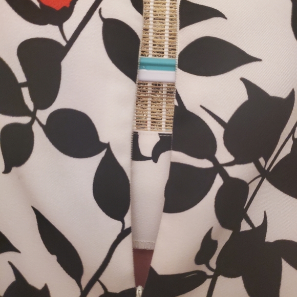 Women Red Floral Dress - Picture 10 of 15